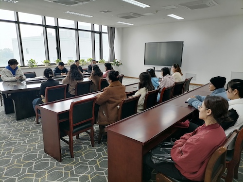座谈会1